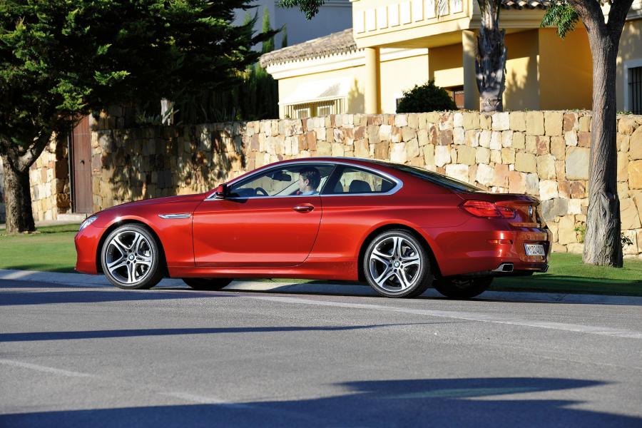  BMW 650i Coupe 2012 года  (фото 36 из 59)
